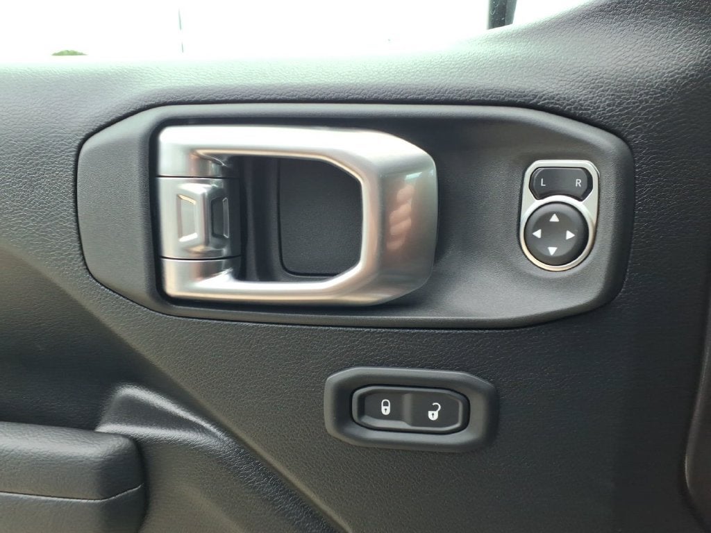 2027 Jeep Wrangler WRANGLER 4-DOOR WILLYS