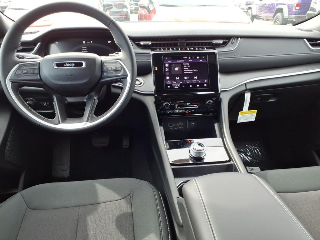 2026 Jeep Grand Cherokee GRAND CHEROKEE LAREDO 4X4