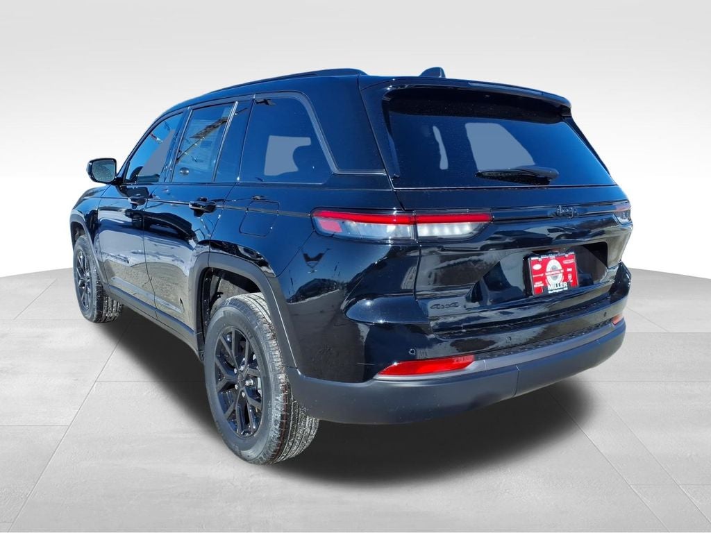 2026 Jeep Grand Cherokee GRAND CHEROKEE LAREDO ALTITUDE 4X4