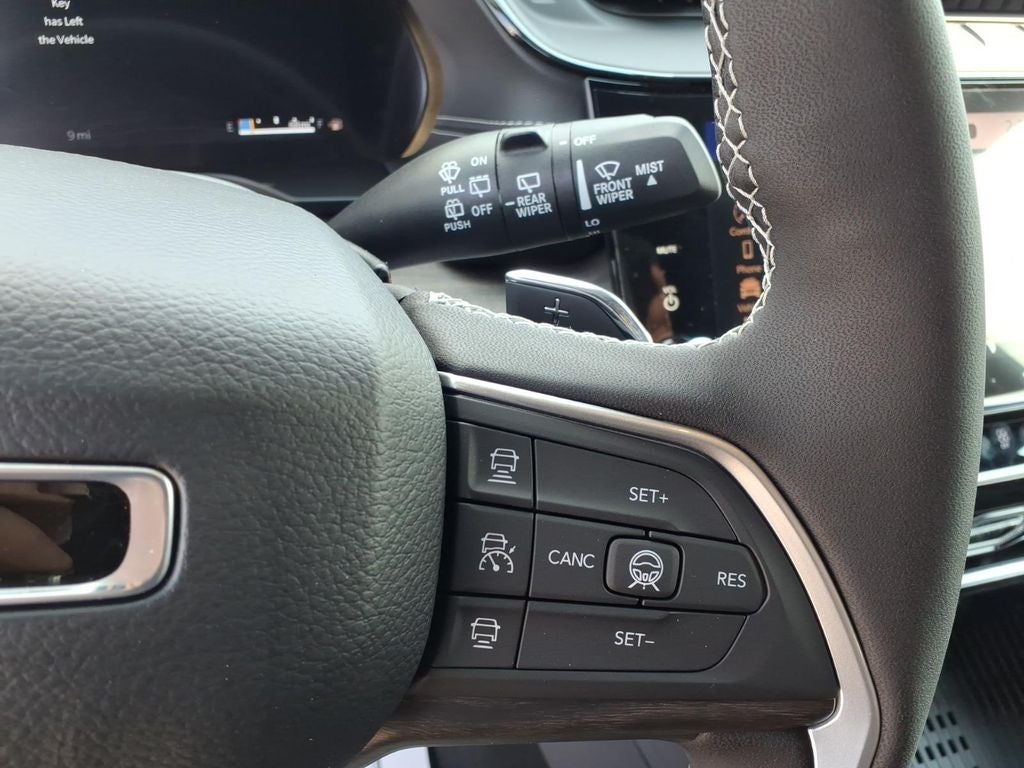 2026 Jeep Grand Cherokee GRAND CHEROKEE LAREDO ALTITUDE 4X4