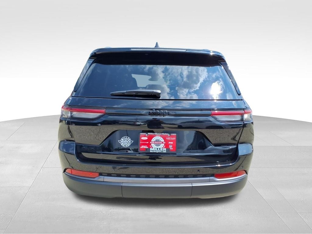2026 Jeep Grand Cherokee GRAND CHEROKEE LAREDO ALTITUDE 4X4