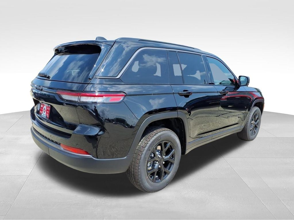 2026 Jeep Grand Cherokee GRAND CHEROKEE LAREDO ALTITUDE 4X4