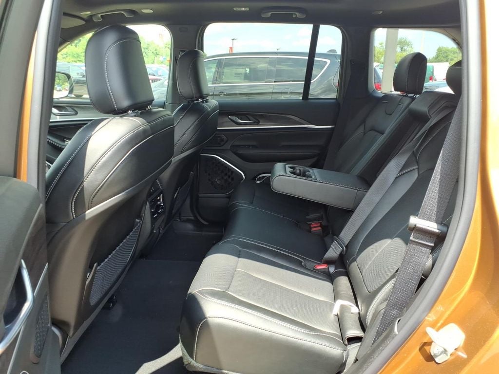 2026 Jeep Grand Cherokee GRAND CHEROKEE LIMITED RESERVE 4X4
