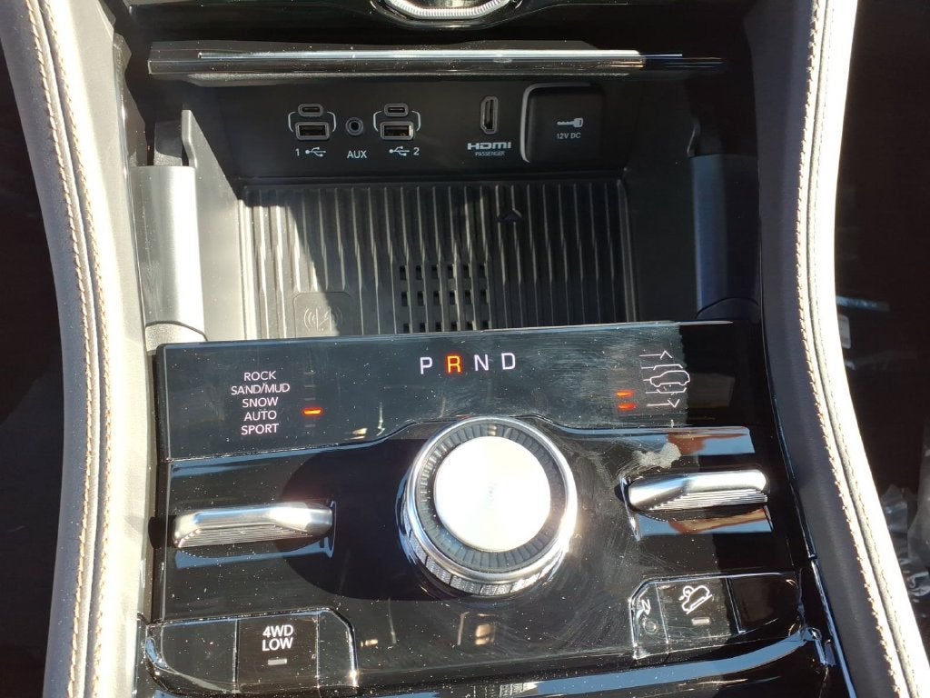 2027 Jeep Grand Cherokee GRAND CHEROKEE SUMMIT 4X4