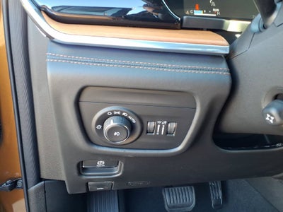2027 Jeep Grand Cherokee GRAND CHEROKEE SUMMIT 4X4