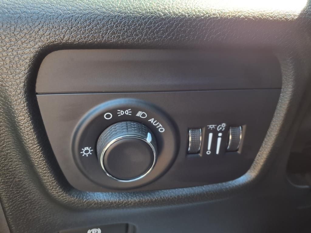 2025 Jeep Grand Cherokee GRAND CHEROKEE L LAREDO 4X4