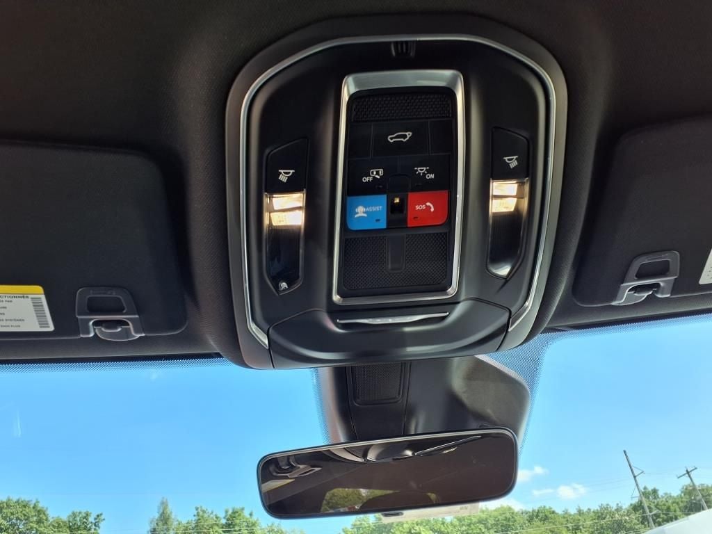 2025 Jeep Grand Cherokee GRAND CHEROKEE L LAREDO 4X4