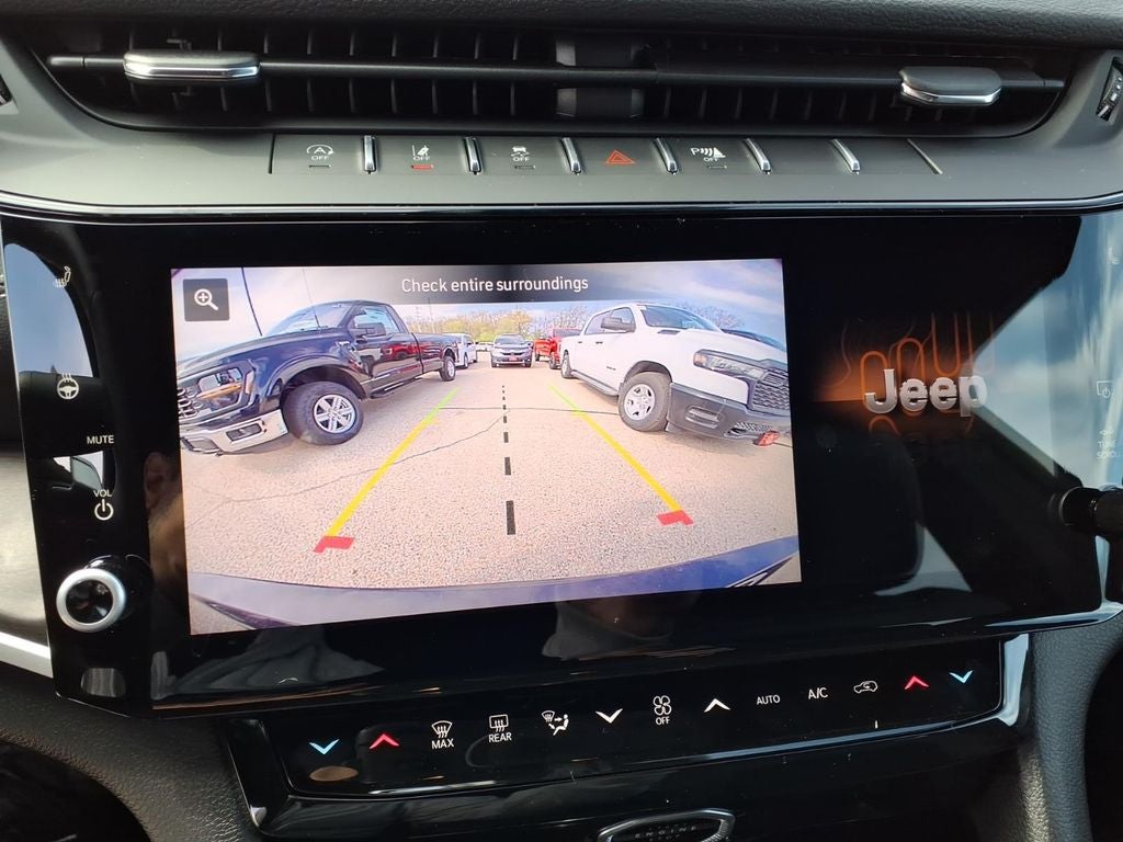 2026 Jeep Grand Cherokee GRAND CHEROKEE L LAREDO ALTITUDE 4X4