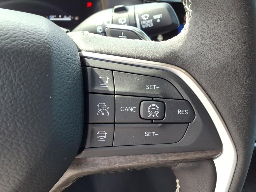 2026 Jeep Grand Cherokee GRAND CHEROKEE L LAREDO ALTITUDE 4X4