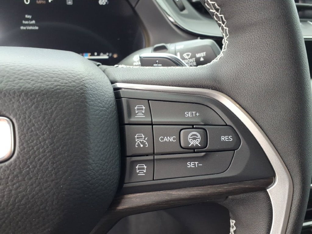 2027 Jeep Grand Cherokee GRAND CHEROKEE L LIMITED RESERVE 4X4