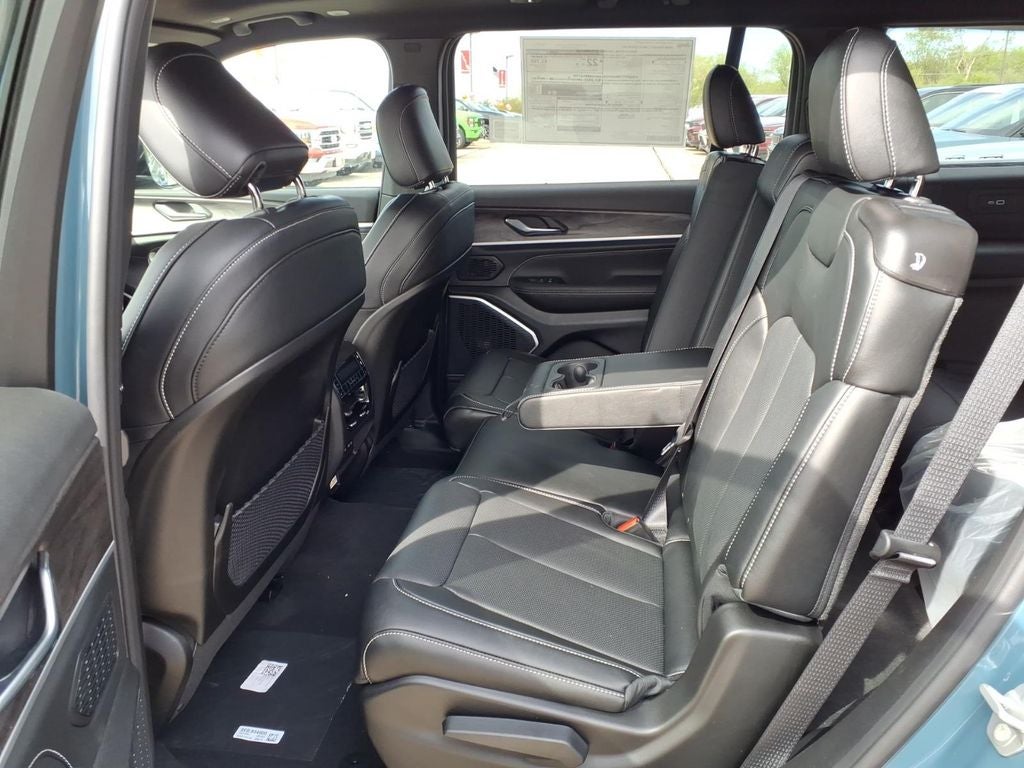 2026 Jeep Grand Cherokee GRAND CHEROKEE L LIMITED RESERVE 4X4