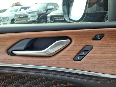 2026 Jeep Grand Cherokee GRAND CHEROKEE L SUMMIT 4X4