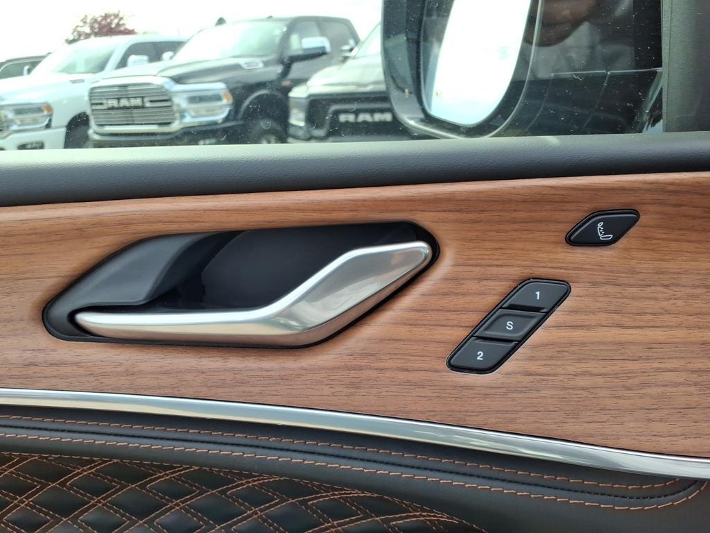 2026 Jeep Grand Cherokee GRAND CHEROKEE L SUMMIT 4X4