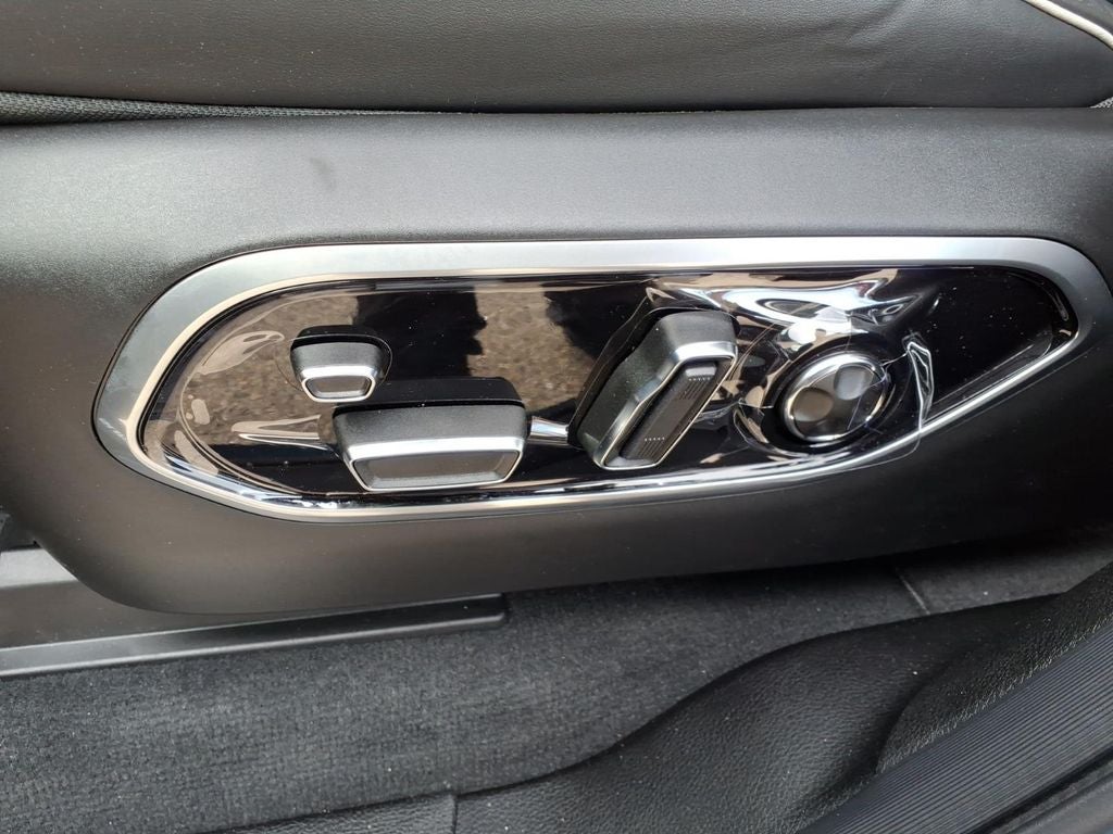 2026 Jeep Grand Cherokee GRAND CHEROKEE L SUMMIT 4X4