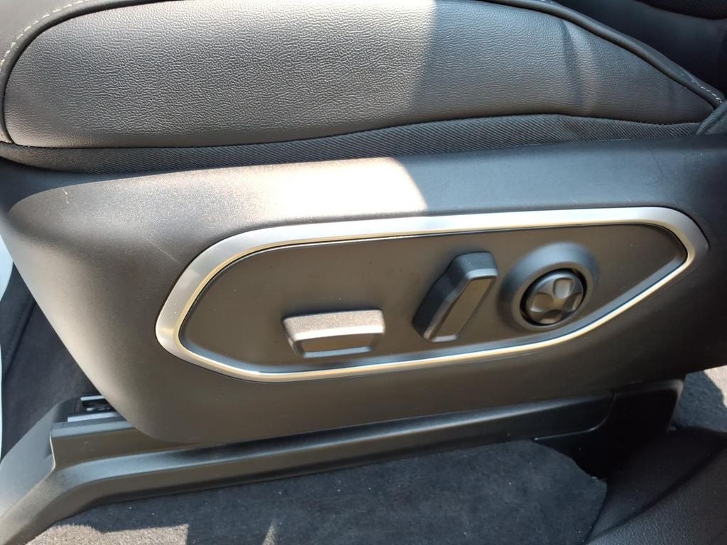 2026 Jeep Grand Wagoneer GRAND WAGONEER UPLAND 4X4
