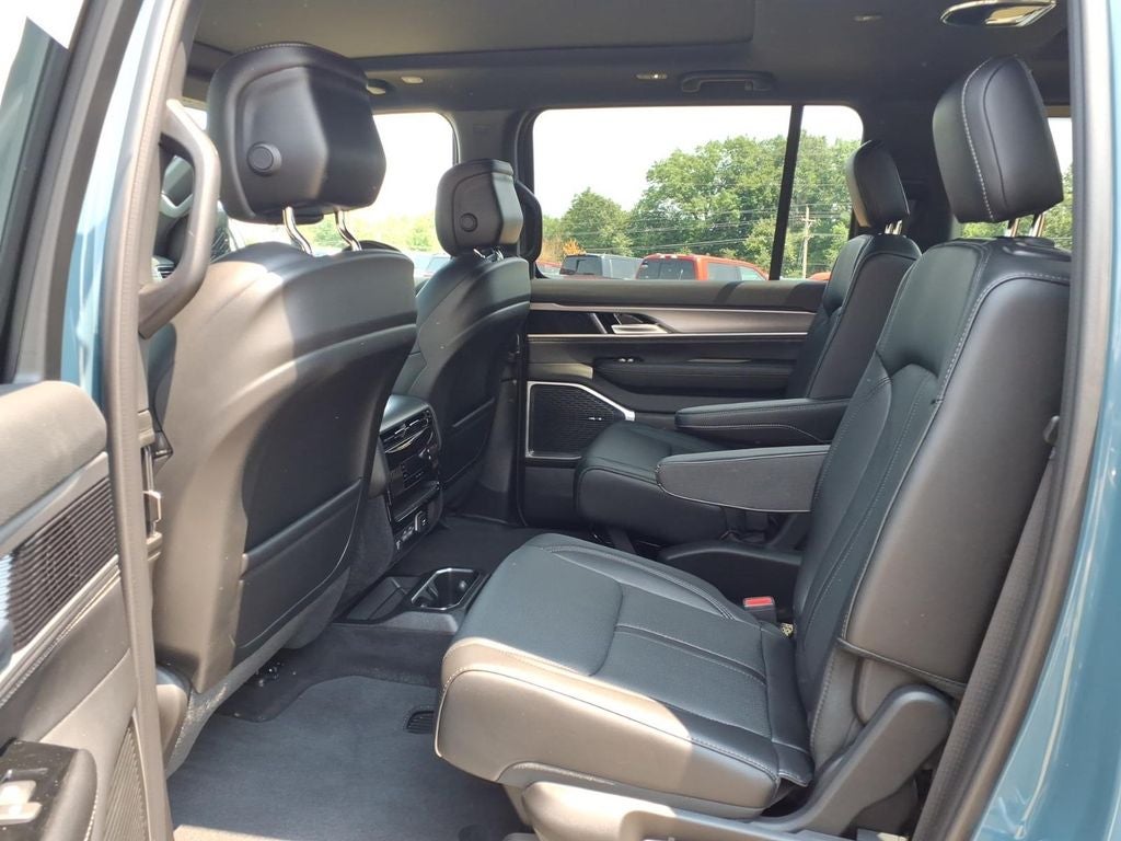 2026 Jeep Grand Wagoneer GRAND WAGONEER UPLAND 4X4