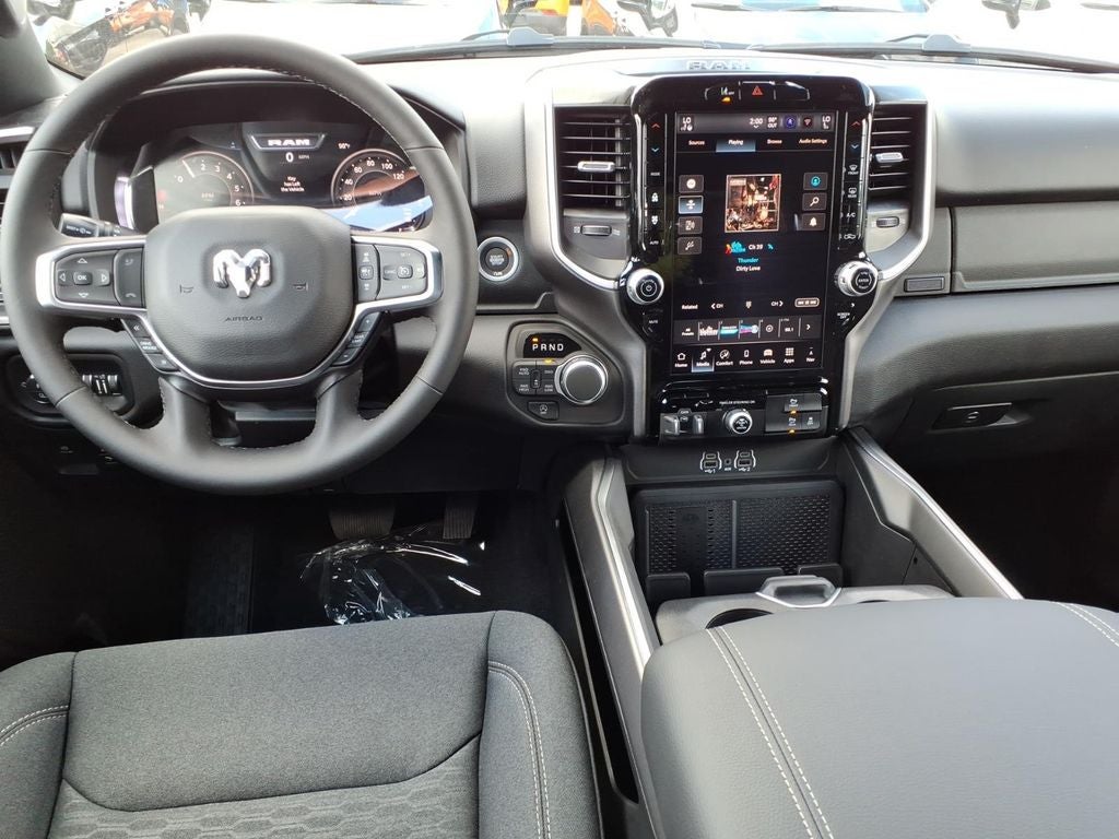 2026 RAM Ram 1500 RAM 1500 BIG HORN QUAD CAB 4X4 6'4' BOX