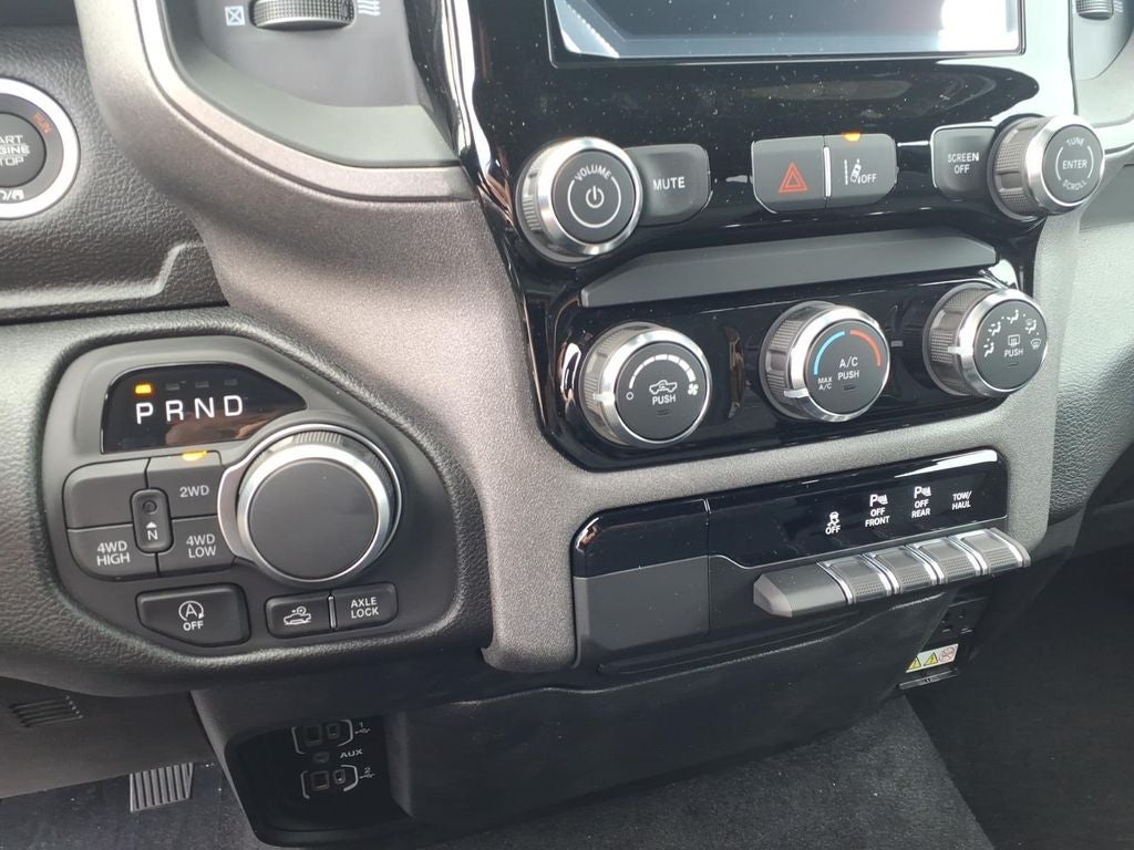 2026 RAM Ram 1500 RAM 1500 WARLOCK CREW CAB 4X4 5'7' BOX