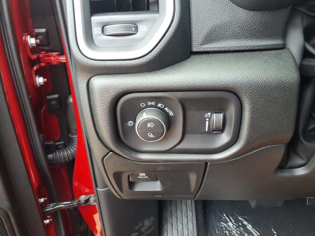 2026 RAM Ram 1500 RAM 1500 WARLOCK CREW CAB 4X4 5'7' BOX