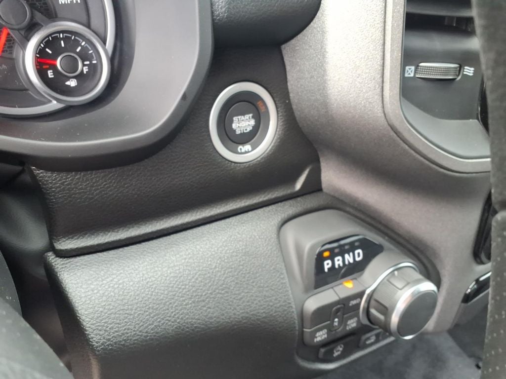 2026 RAM Ram 1500 RAM 1500 WARLOCK CREW CAB 4X4 5'7' BOX