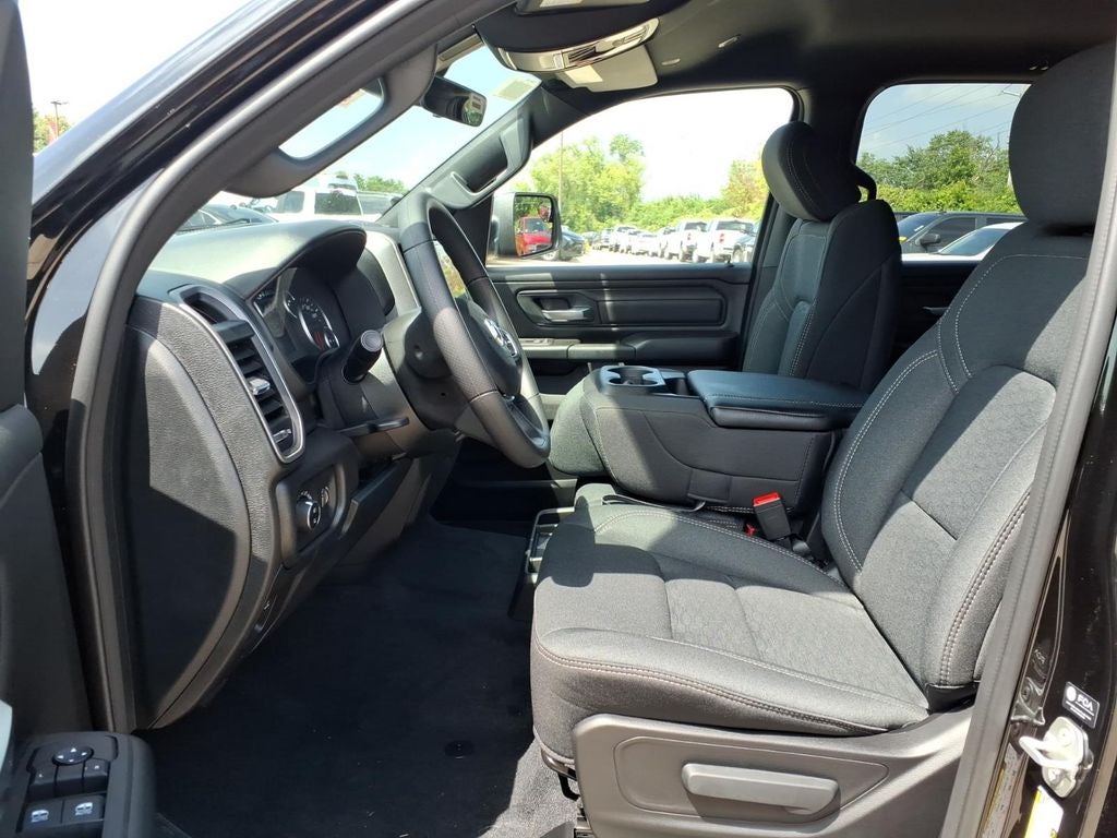 2026 RAM Ram 1500 RAM 1500 EXPRESS CREW CAB 4X4 5'7' BOX