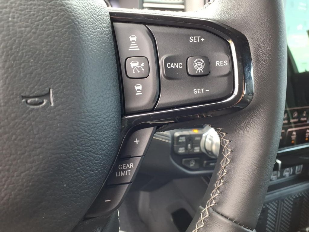 2026 RAM Ram 1500 RAM 1500 LIMITED CREW CAB 4X4 5'7' BOX