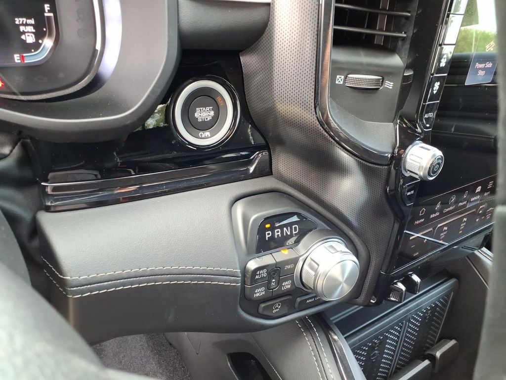 2026 RAM Ram 1500 RAM 1500 LIMITED CREW CAB 4X4 5'7' BOX