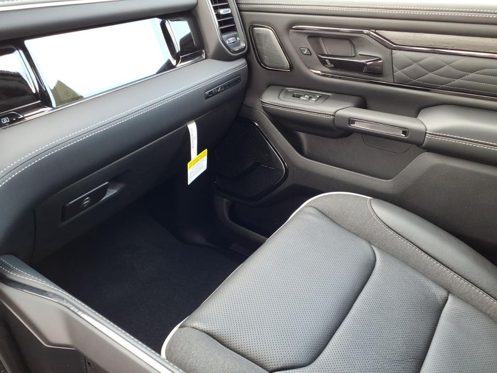 2026 RAM Ram 1500 RAM 1500 LIMITED CREW CAB 4X4 5'7' BOX