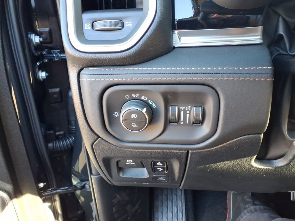 2027 RAM Ram 1500 RAM 1500 TUNGSTEN CREW CAB 4X4 5'7' BOX