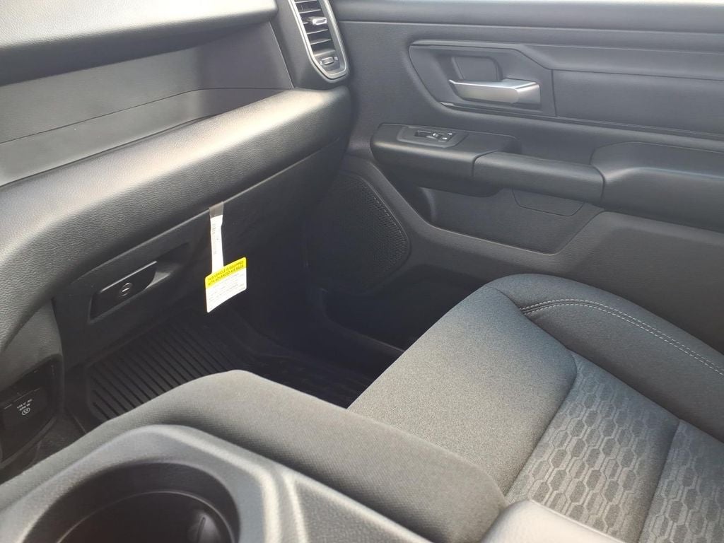 2026 RAM Ram 1500 RAM 1500 EXPRESS CREW CAB 4X4 6'4' BOX