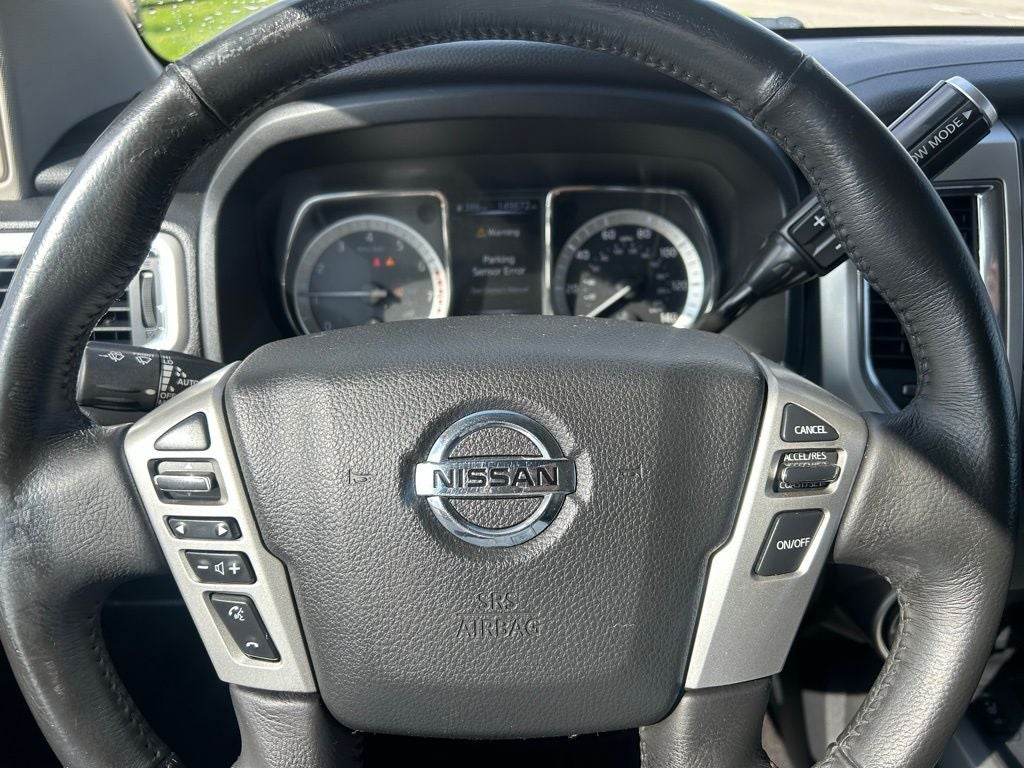 2018 Nissan TITAN SV