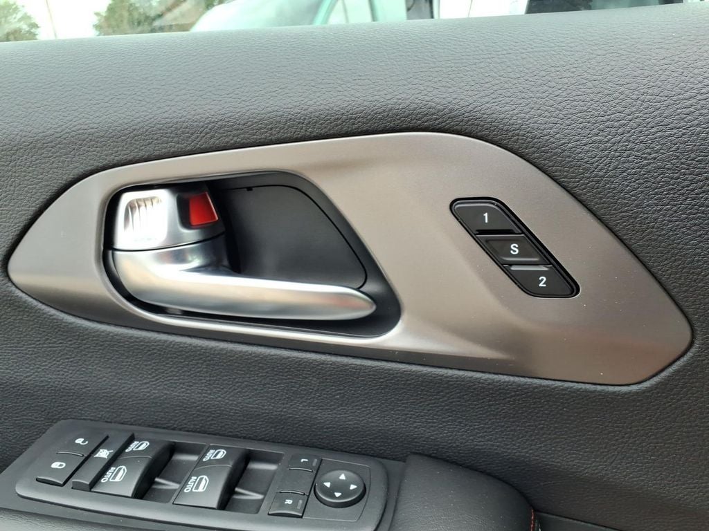2027 Chrysler Pacifica PACIFICA SELECT