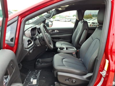 2027 Chrysler Pacifica PACIFICA SELECT