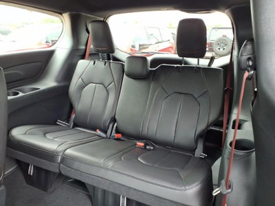 2027 Chrysler Pacifica PACIFICA SELECT