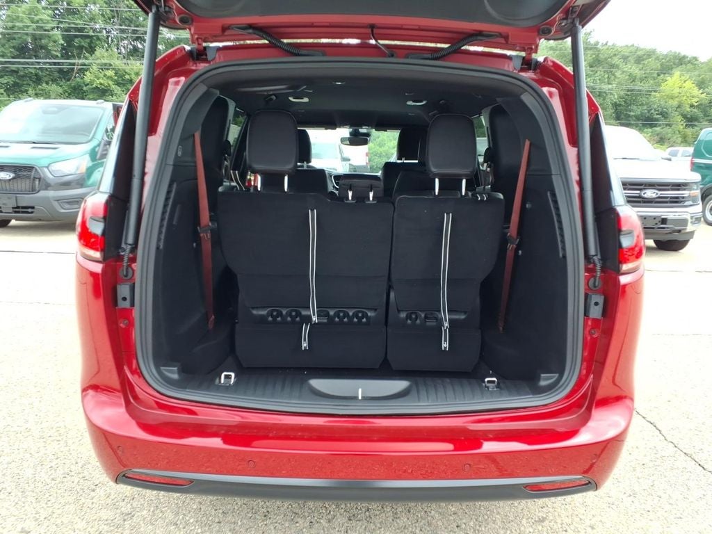 2027 Chrysler Pacifica PACIFICA SELECT