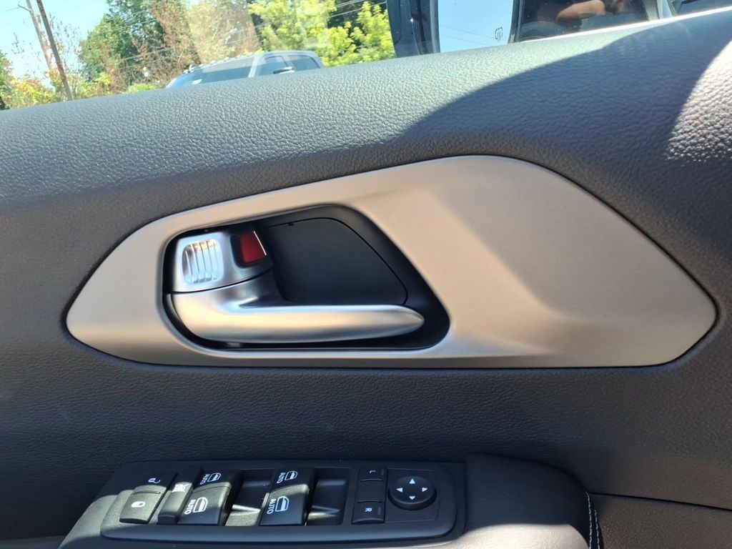 2027 Chrysler Pacifica PACIFICA LX