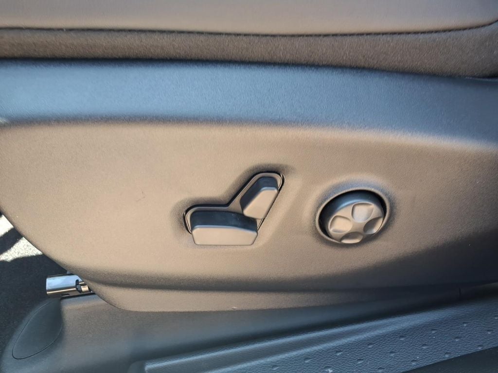 2027 Chrysler Pacifica PACIFICA LX