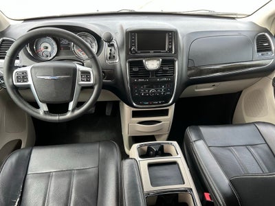 2013 Chrysler Town & Country Touring-L