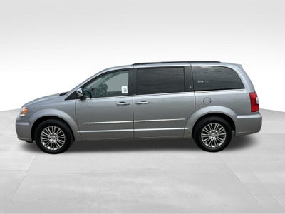 2013 Chrysler Town & Country Touring-L