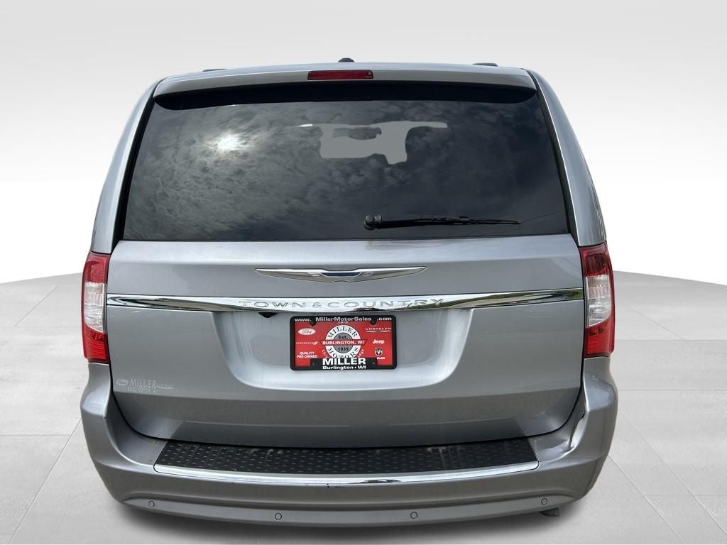 2013 Chrysler Town & Country Touring-L