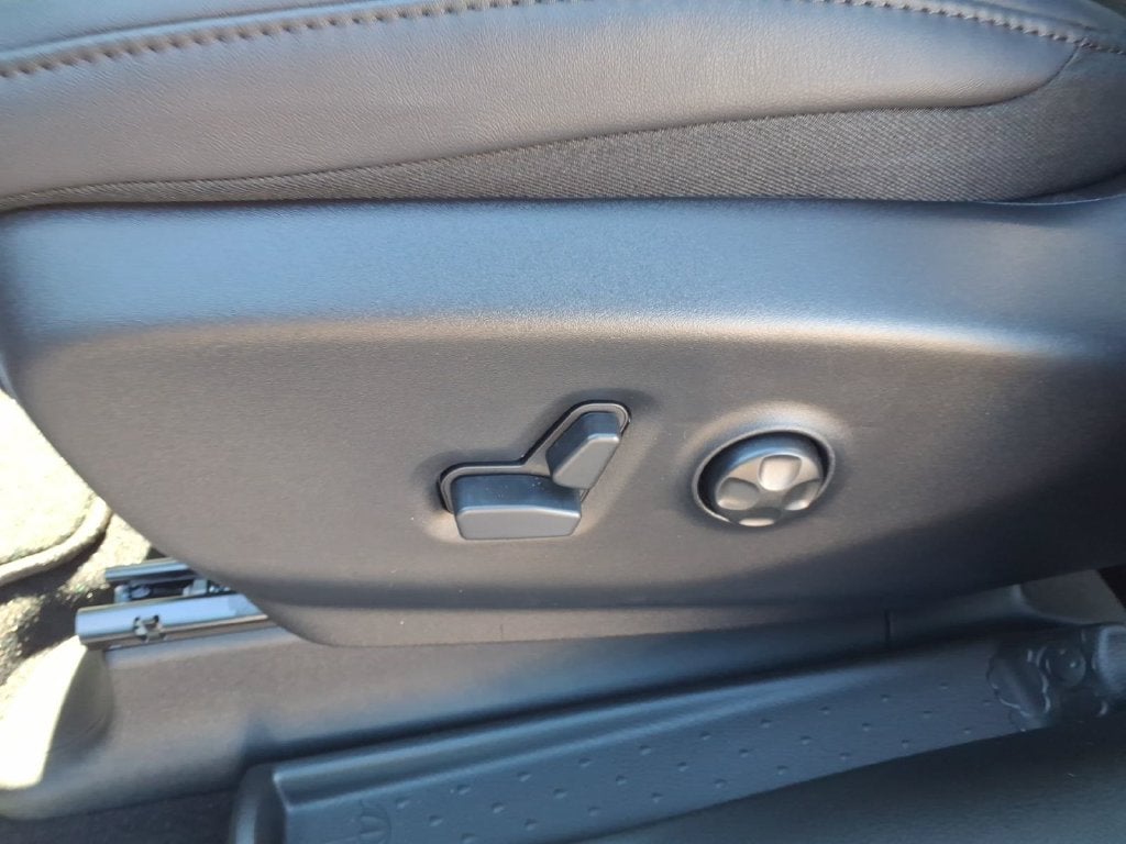 2027 Chrysler Pacifica PACIFICA LX