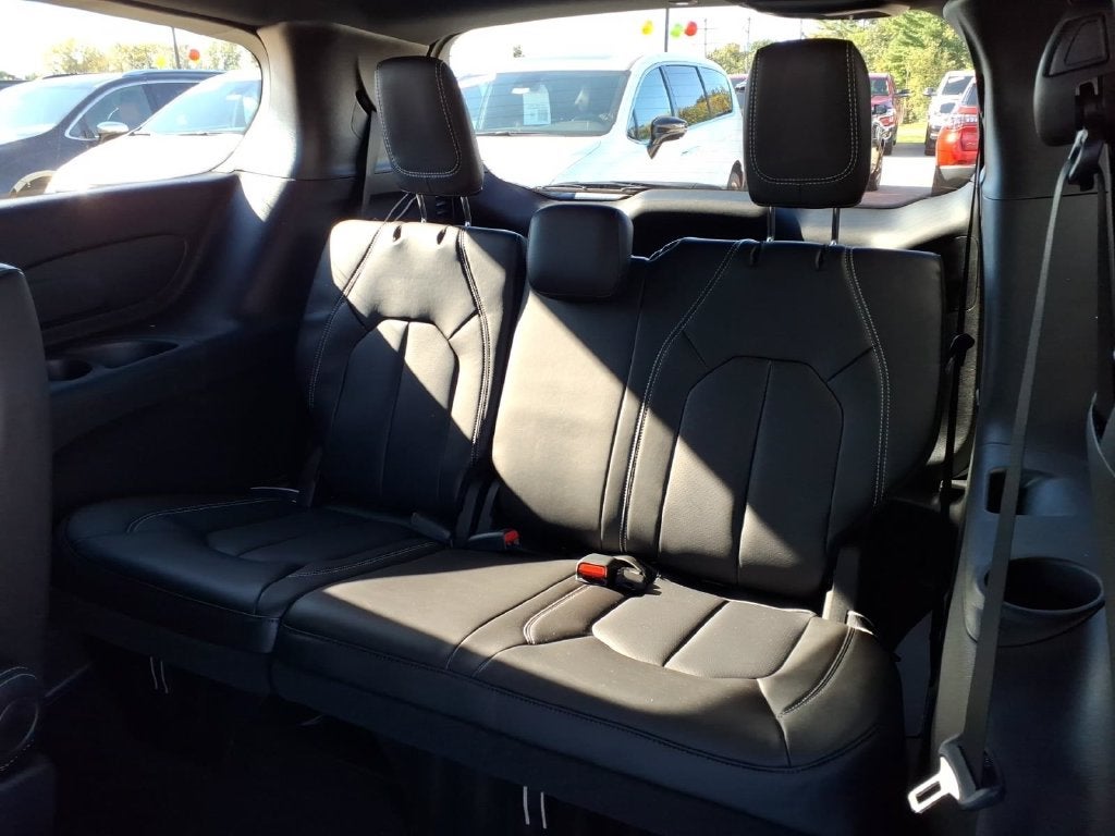 2027 Chrysler Pacifica PACIFICA LX