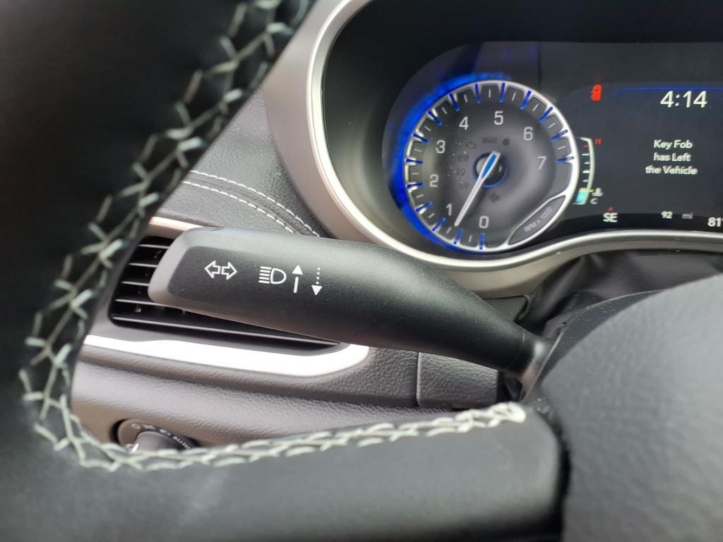 2027 Chrysler Pacifica PACIFICA SELECT AWD