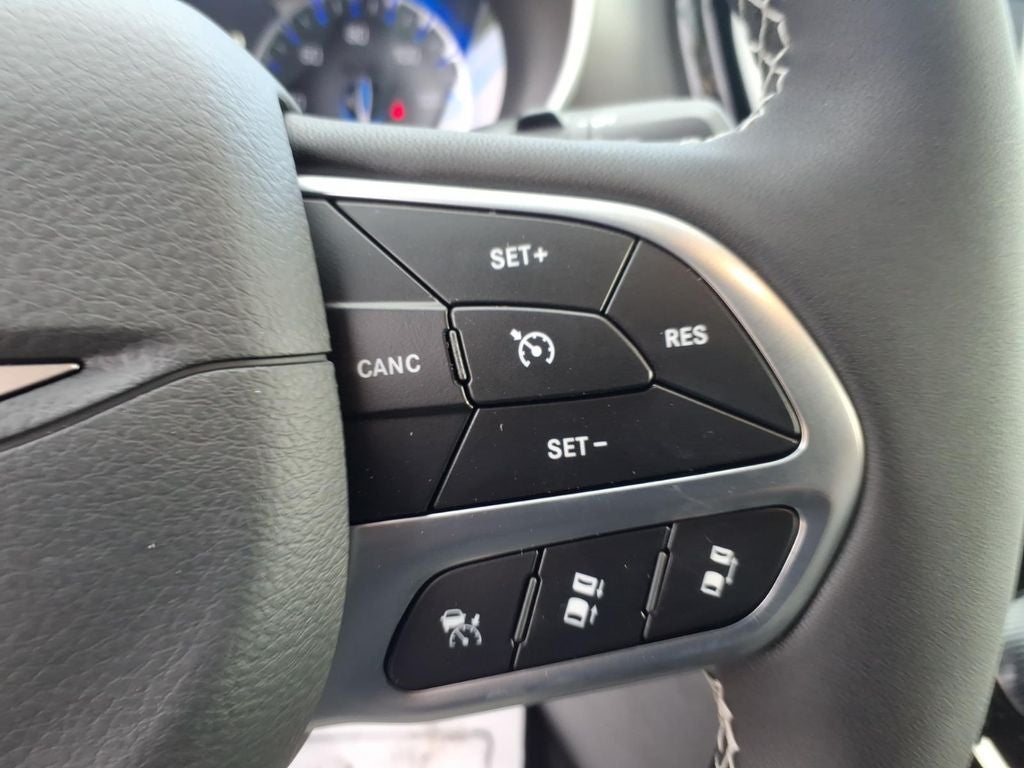 2027 Chrysler Pacifica PACIFICA SELECT AWD