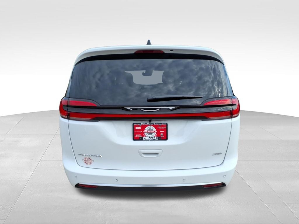 2027 Chrysler Pacifica PACIFICA SELECT AWD