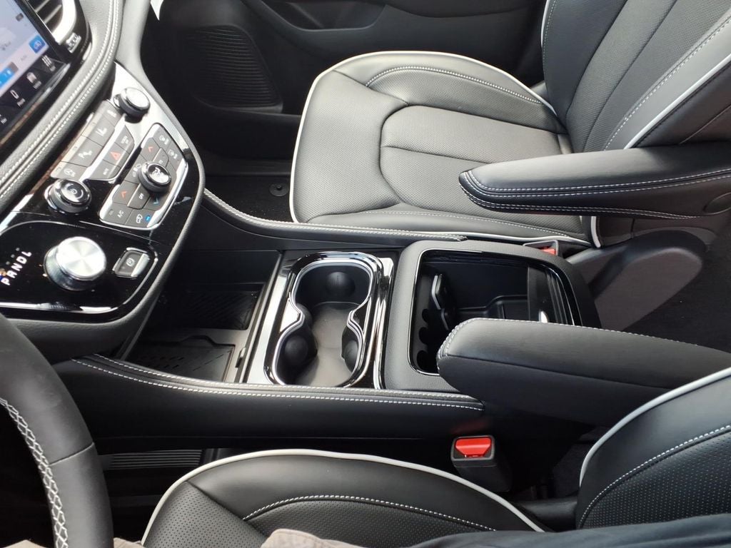 2027 Chrysler Pacifica PACIFICA LIMITED AWD