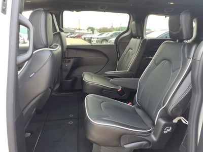 2027 Chrysler Pacifica PACIFICA LIMITED AWD