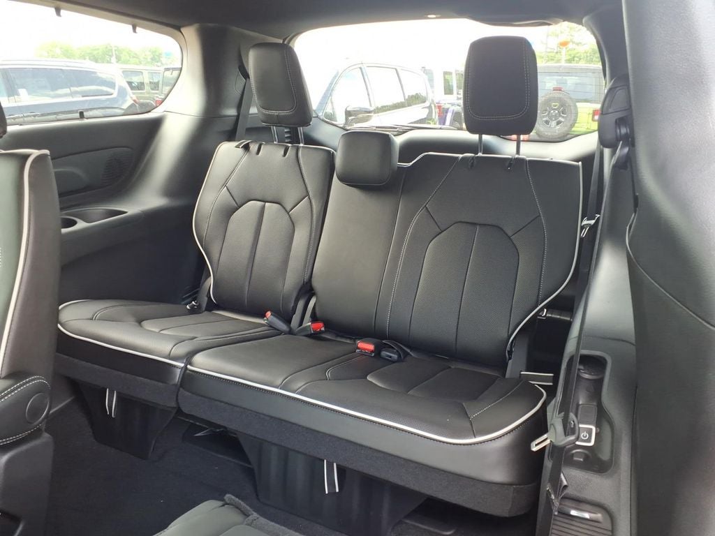 2027 Chrysler Pacifica PACIFICA LIMITED AWD