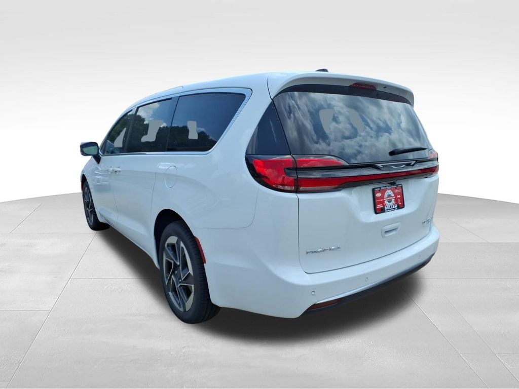 2027 Chrysler Pacifica PACIFICA LIMITED AWD