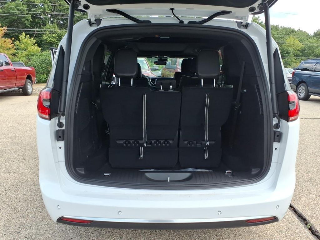 2027 Chrysler Pacifica PACIFICA LIMITED AWD